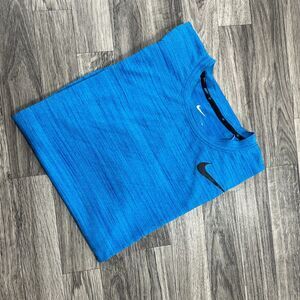 NIKE Dri-Fit Crew Neck Blue Activewear T-Shirt Men's Size M